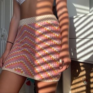 groovy pastel crochet mini skirt!